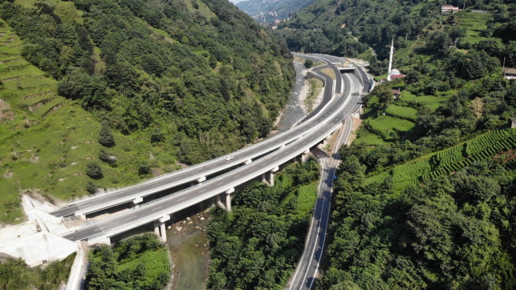 Türkiye, köprü ve tünellerle ulaşımda çığır açtı